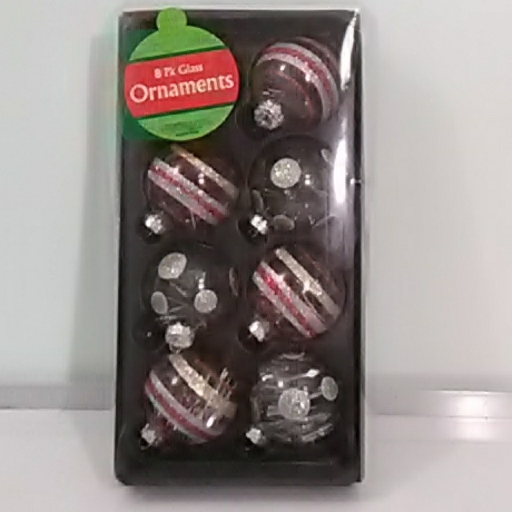 8 Pk Glass Ornaments
